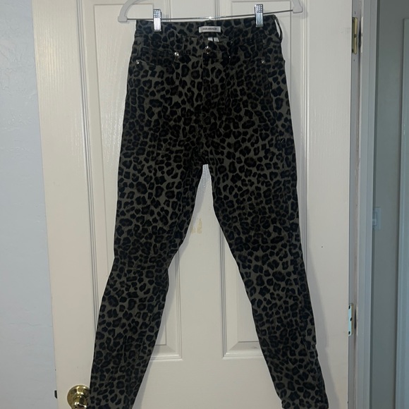 Good American Jeans - Picture 1 of 2